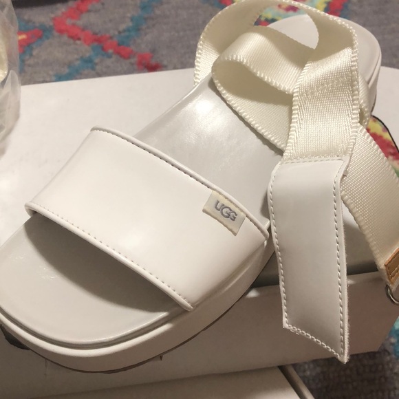 NWOB UGG Lenox Platform Sandal - Picture 7 of 13